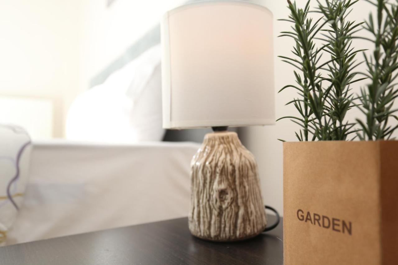 Pantheon City Center Studio Apartment Солун Екстериор снимка