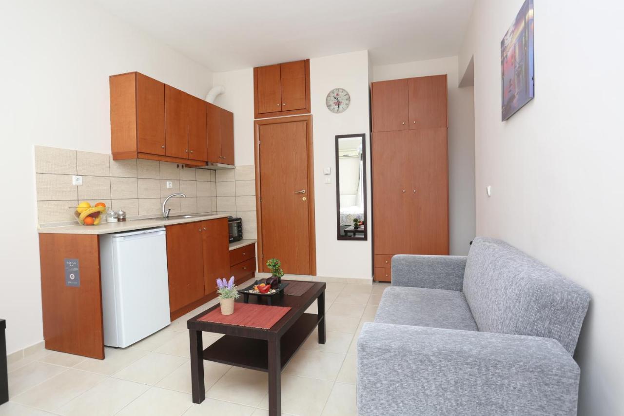 Pantheon City Center Studio Apartment Солун Екстериор снимка