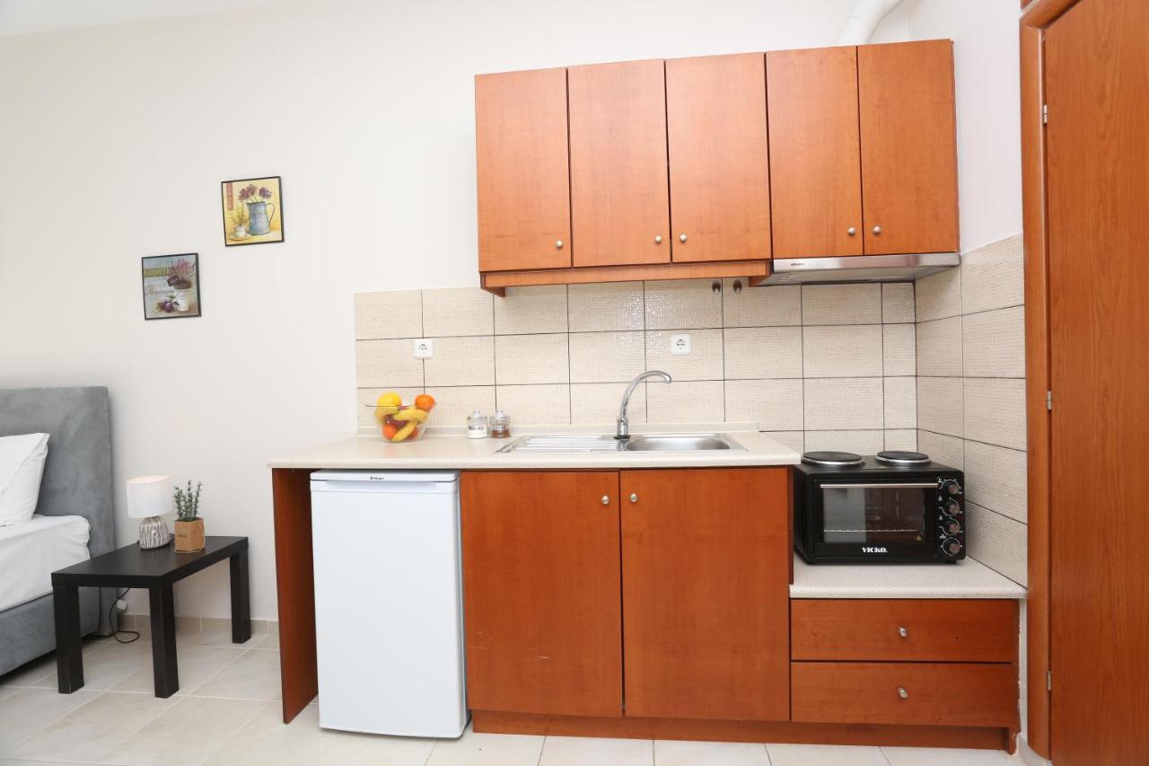 Pantheon City Center Studio Apartment Солун Екстериор снимка