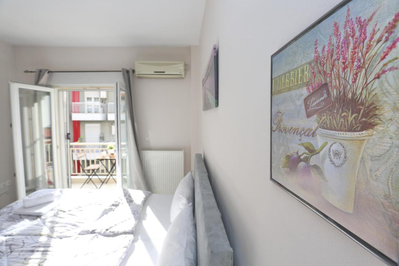 Pantheon City Center Studio Apartment Солун Екстериор снимка