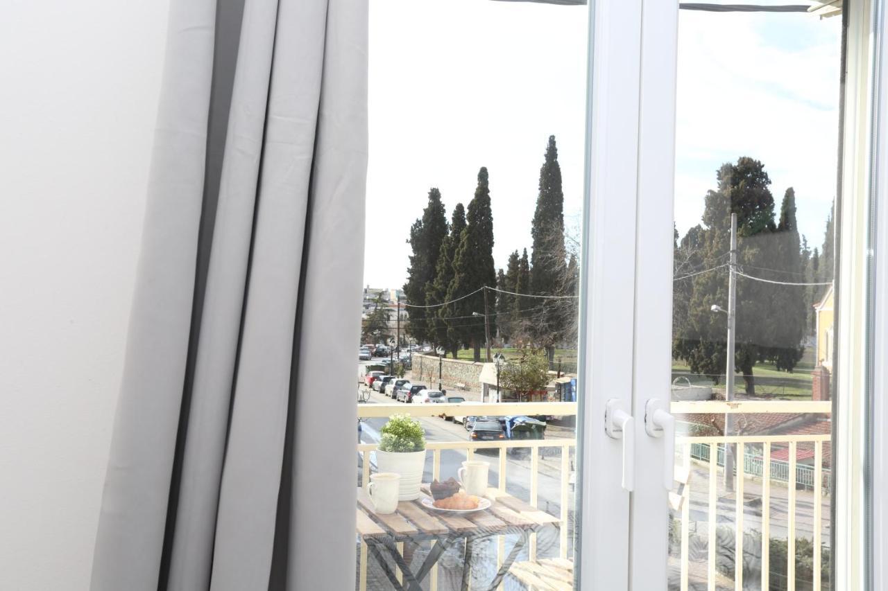 Pantheon City Center Studio Apartment Солун Екстериор снимка
