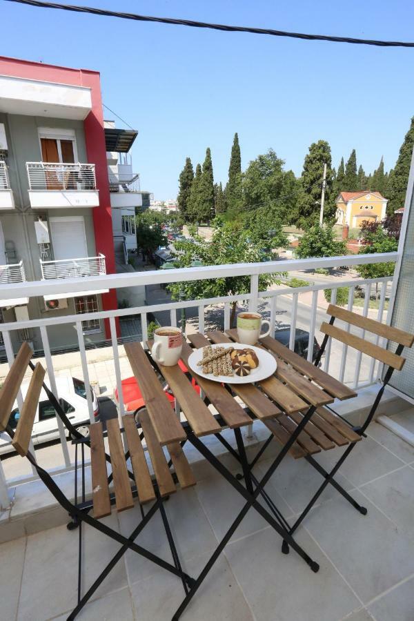 Pantheon City Center Studio Apartment Солун Екстериор снимка