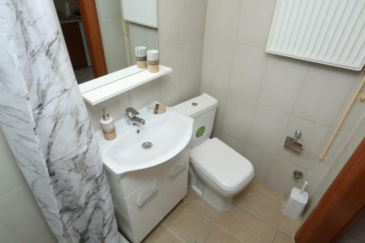 Pantheon City Center Studio Apartment Солун Екстериор снимка