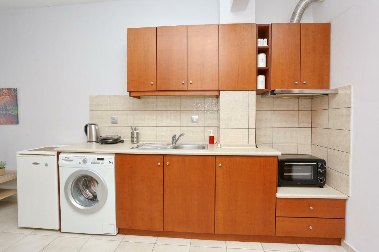 Pantheon City Center Studio Apartment Солун Екстериор снимка