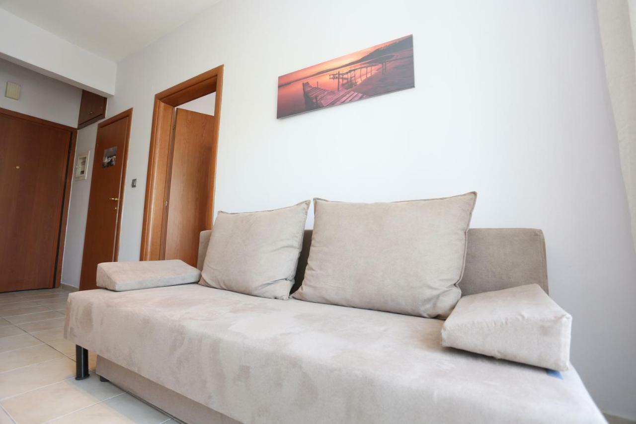 Pantheon City Center Studio Apartment Солун Екстериор снимка